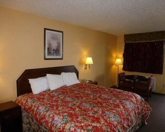 Redwood Inn - White Hall Extérieur photo