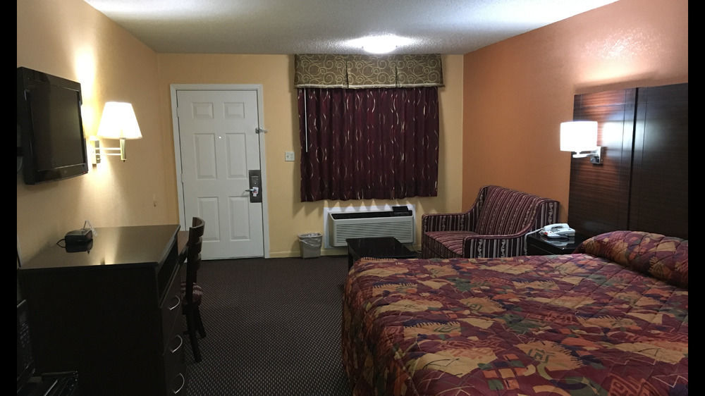 Redwood Inn - White Hall Extérieur photo